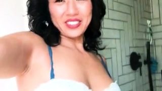 Giantess Pov: Mistress Lucy Khan With Her Tiny Human