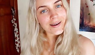 Blonde Giantess Talks To Dirty To You As You Get Smaller Then Swallows